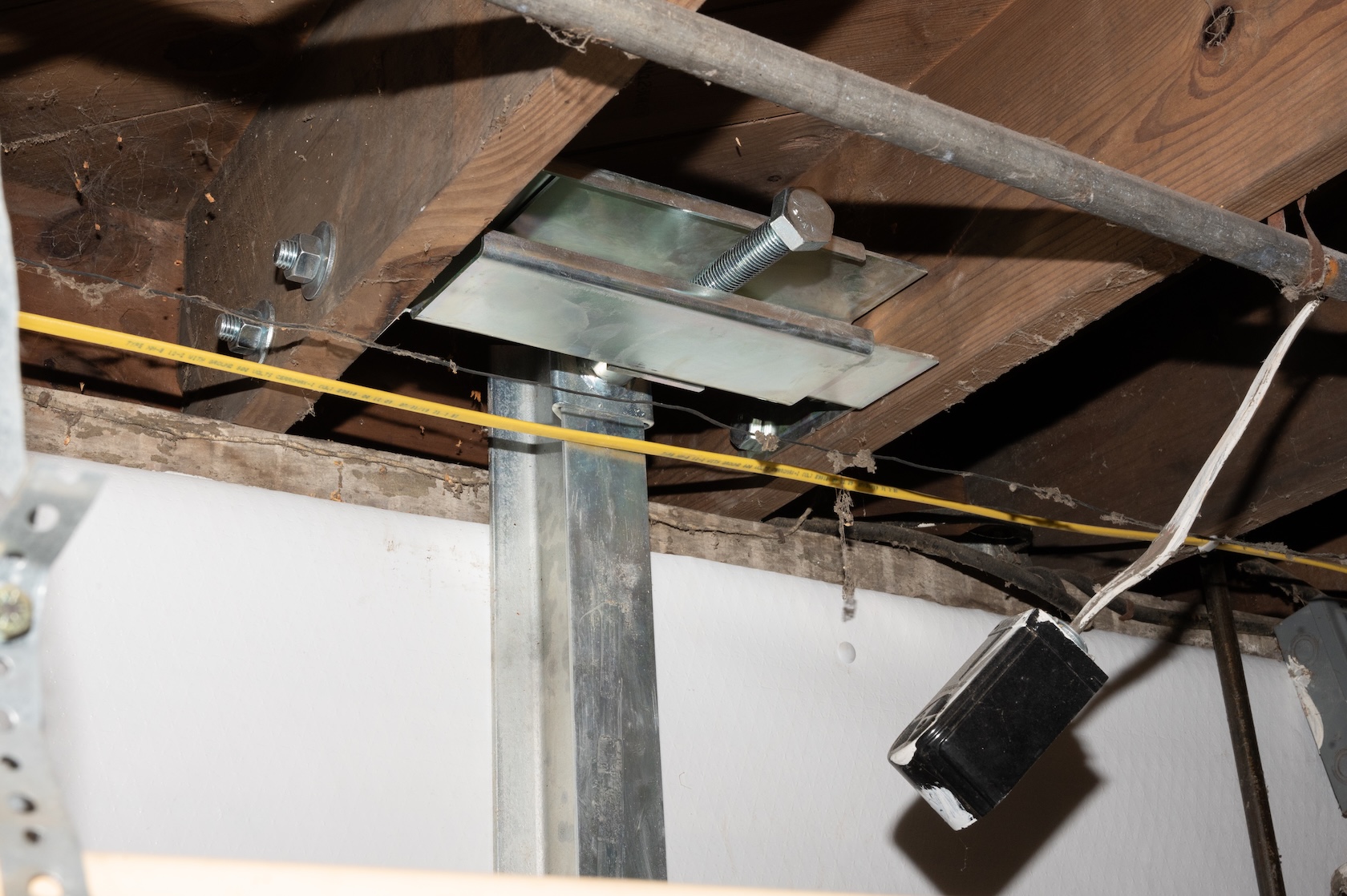 Power-Brace-Wall-Anchor-Goodells-2024-071