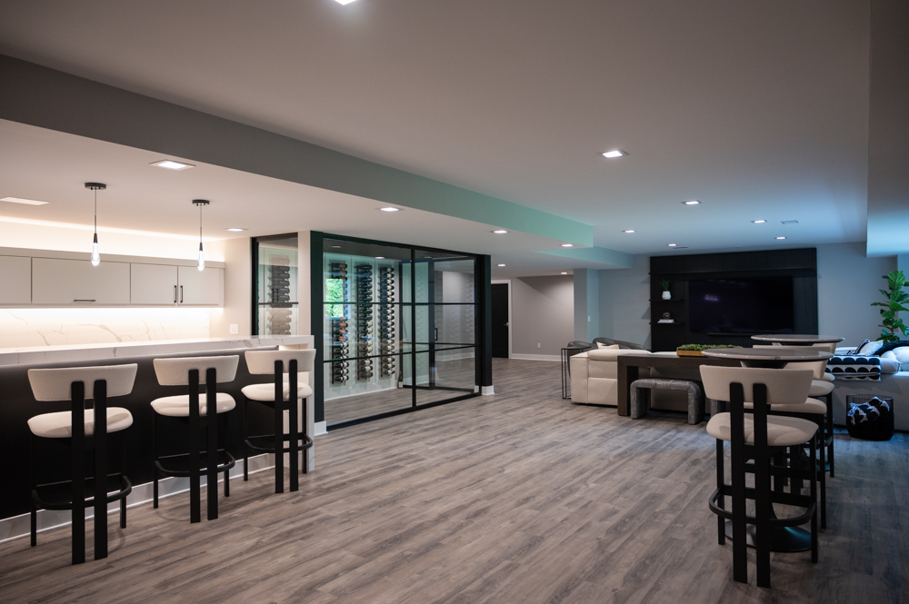 Finished Basement with Bar, Wine Room, Bathroom, Gym and Golf Simulator in Rochester, MI