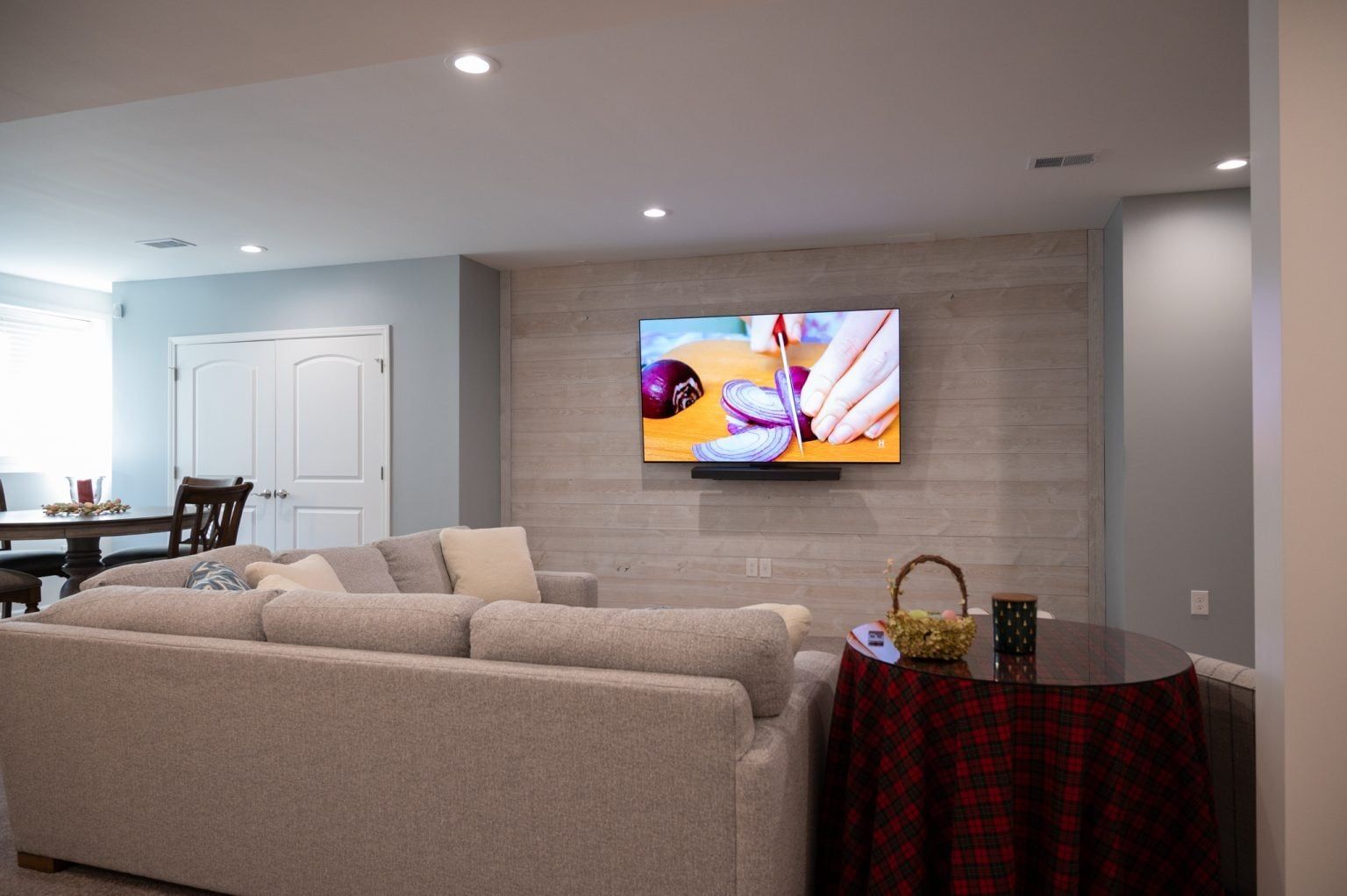 Finished Basement with Full Bar, Living Room and Bathroom in Oakland Twp., MI