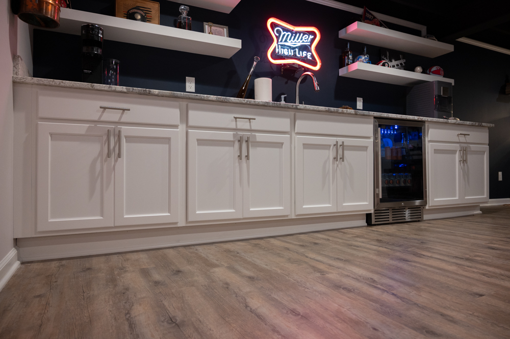 Finished Basement with Full Bathroom and Wet Bar in Redford, MI