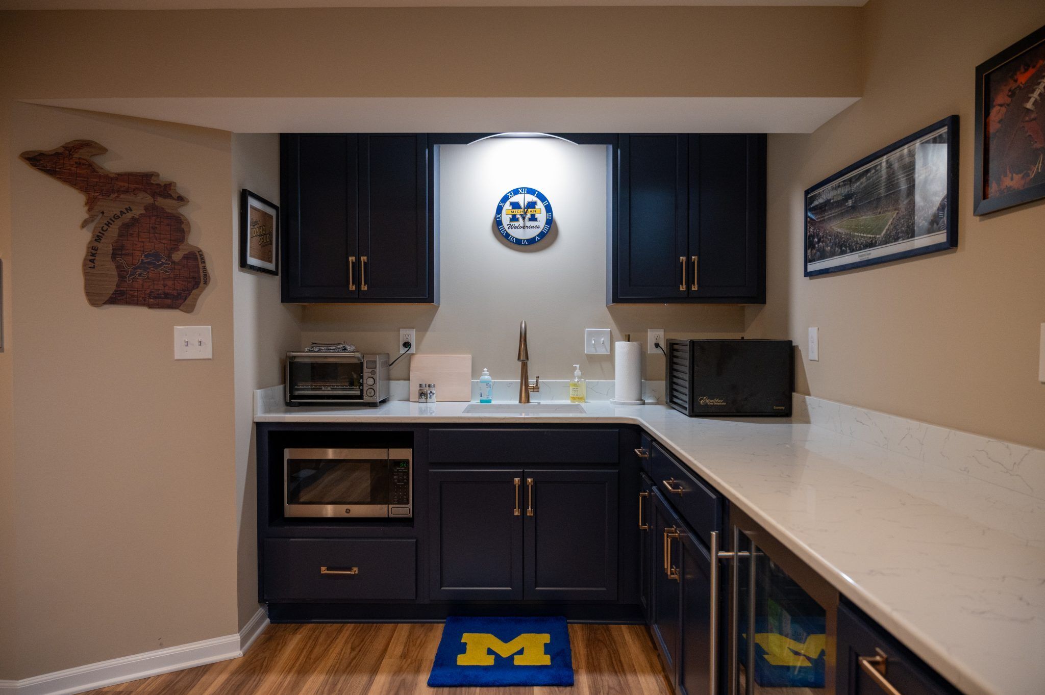 Finished Basement with Kitchen, Guest Room and Bathroom in Northville, MI