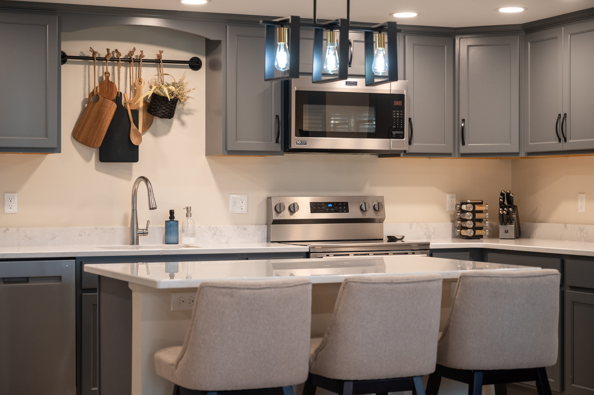 Finished Basement with Kitchen, Master Bedroom and Kids Room in Howell, MI