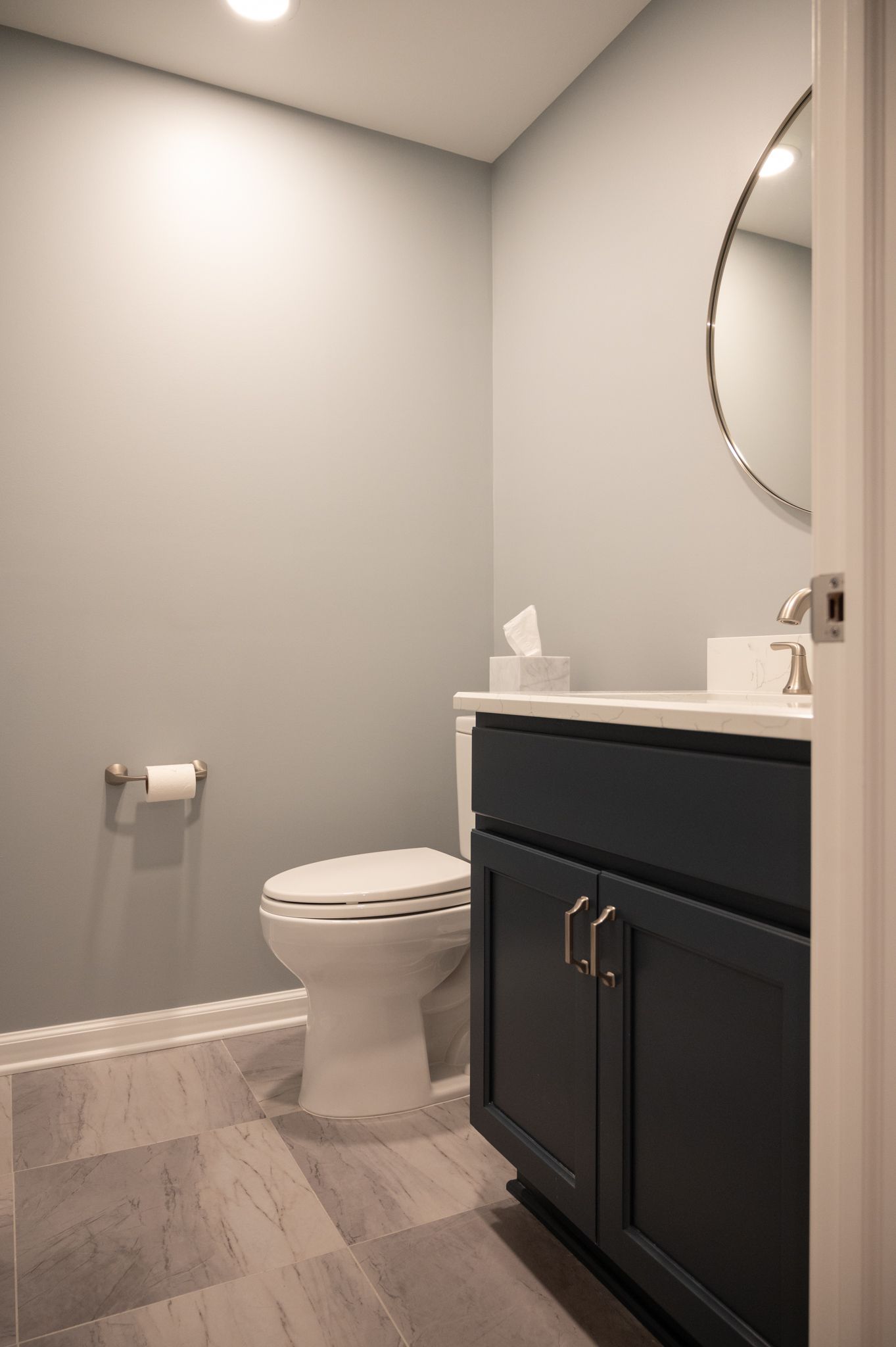 Finished Basement with Seated Bar and Bathroom in Macomb, MI