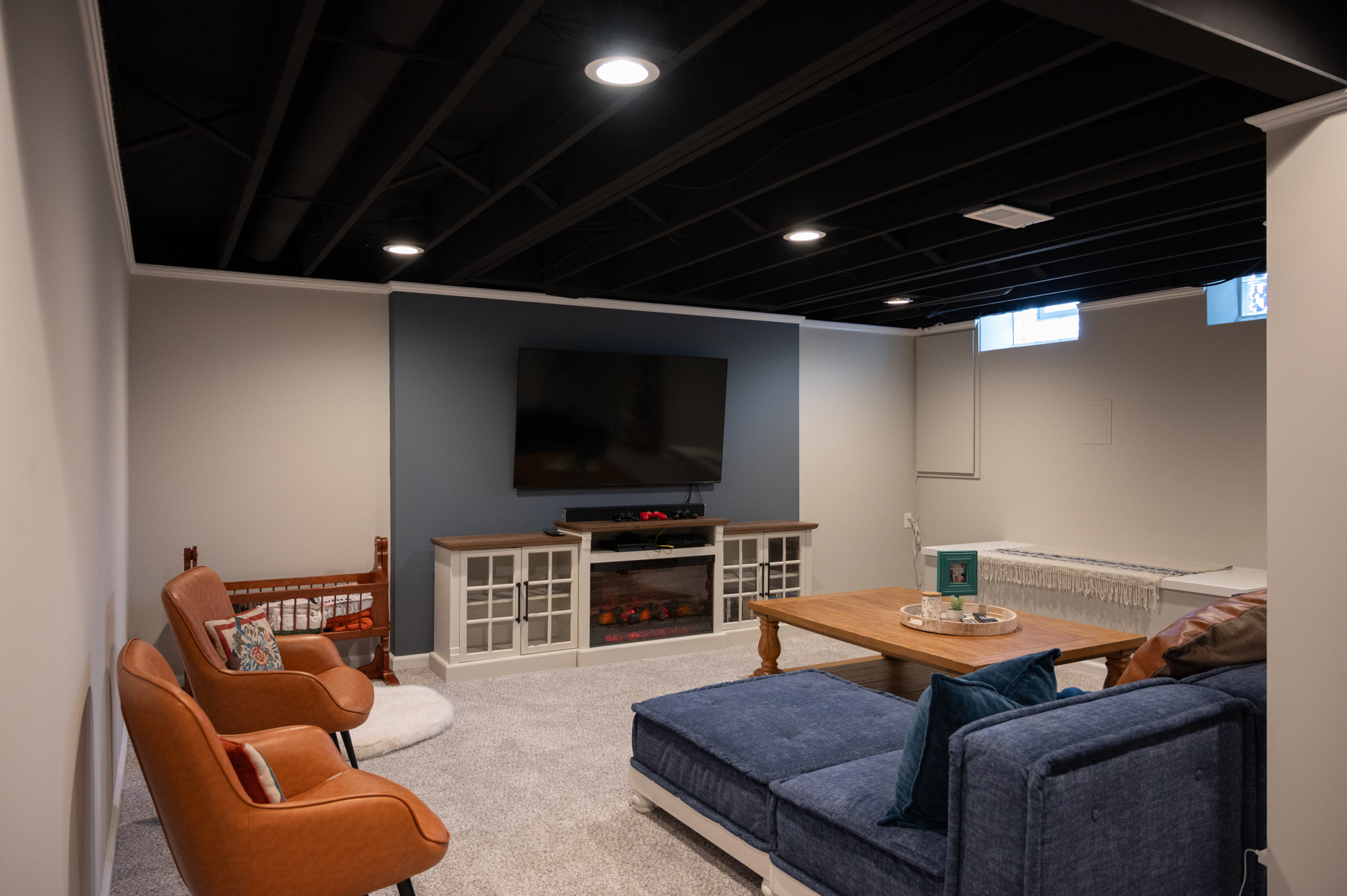 Finished Basement with Seated Bar, Living Room and Bathroom in Novi, MI