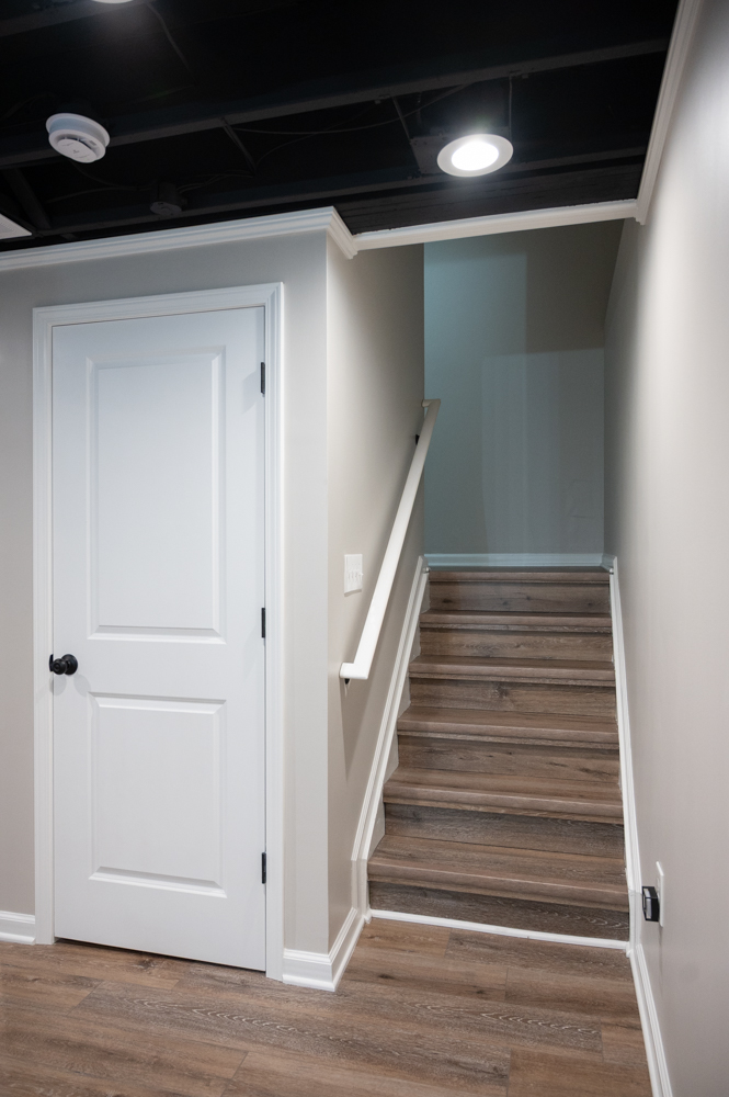 Finished Basement with Wet Bar and Half Bath in Troy, MI