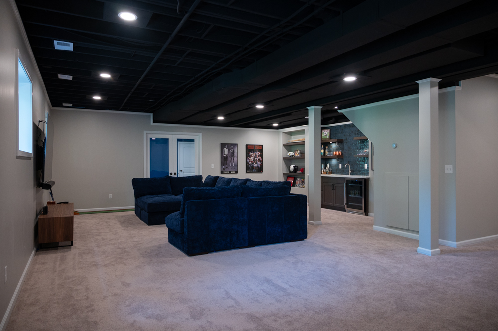 Finished Basement with Wet Bar, Gym and Bathroom in Ann Arbor, MI