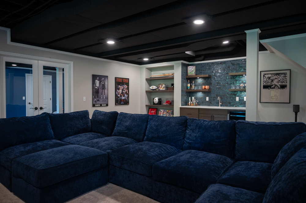 Finished Basement with Wet Bar, Gym and Bathroom in Ann Arbor, MI