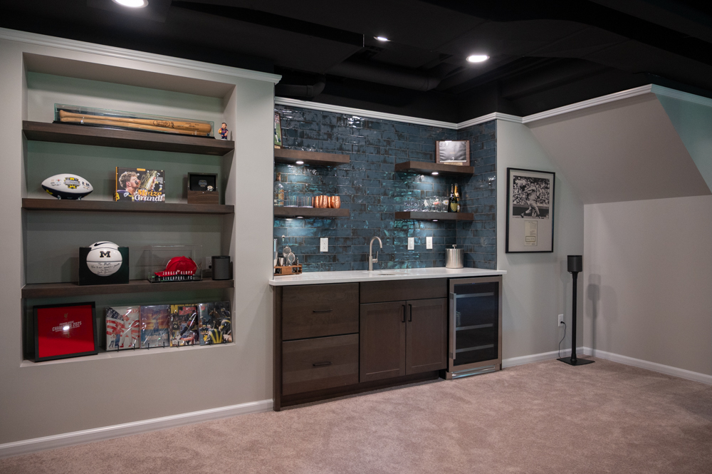 Finished Basement with Wet Bar, Gym and Bathroom in Ann Arbor, MI