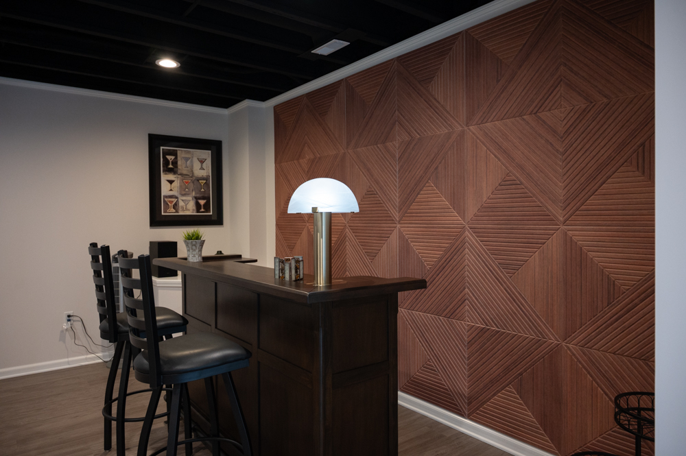 Finished Basement with Wet Bar in West Bloomfield, MI