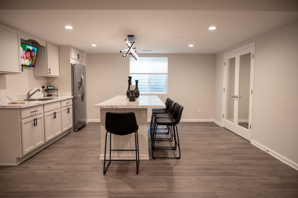 Finished basement kitchen bar in Novi, Michigan