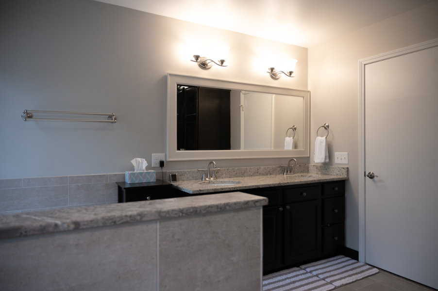 Butler Bathroom (Novi)